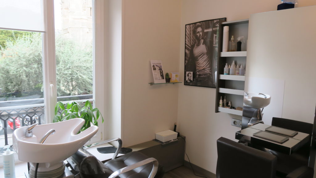 Intérieur de l'institut Hairfax à Paris pour faire un soin des cheveux