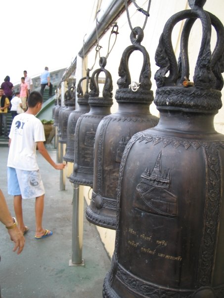 Les cloches sur le parcours de la Golden Mountain à Bangkok