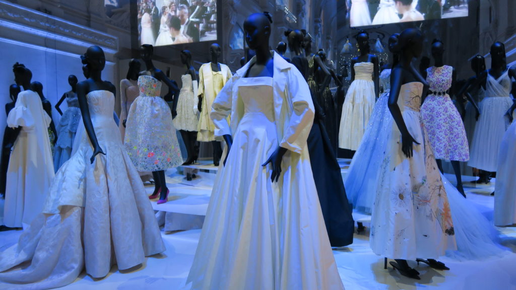 Bal des princesses, salle féerique de l'exposition Dior au musée des Arts Décoratifs