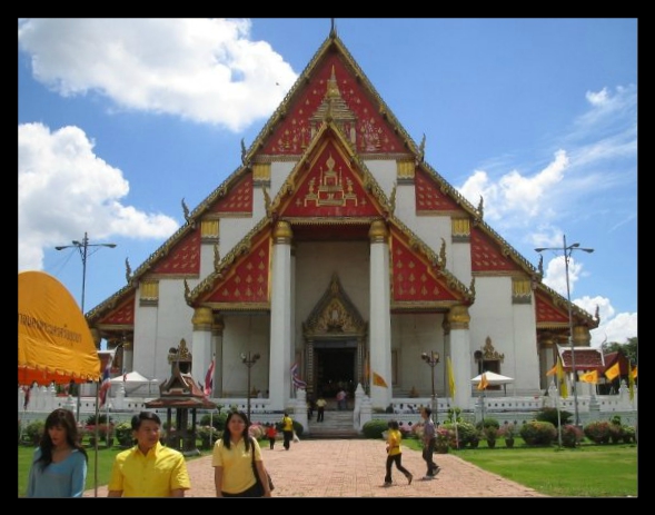 temple dans la ville d'ayutthaya, ancienne capitale du royaume de Siam
