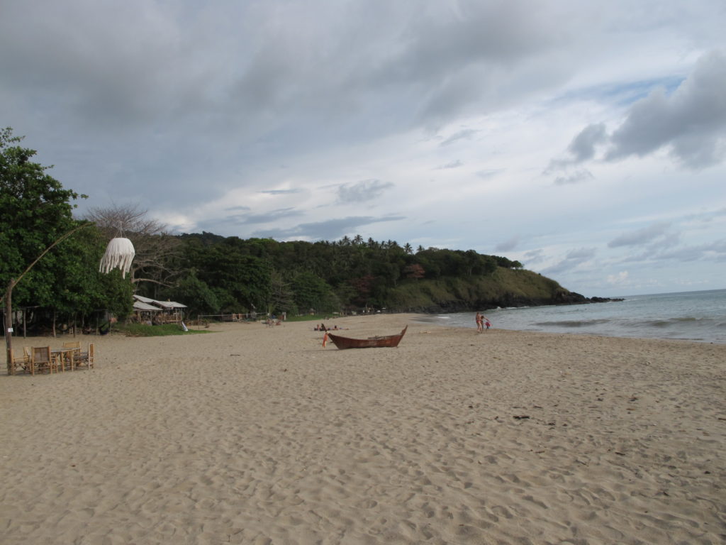 plage sauvage de l'île de Koh Lanta
